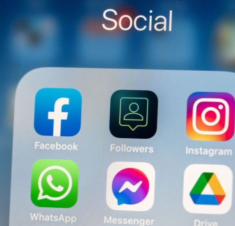 Redes Sociais suspensas no Gab&atilde;o