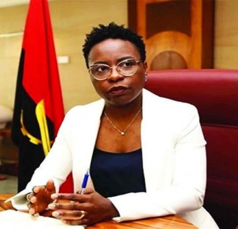 Ministra das Finanças, Vera Daves