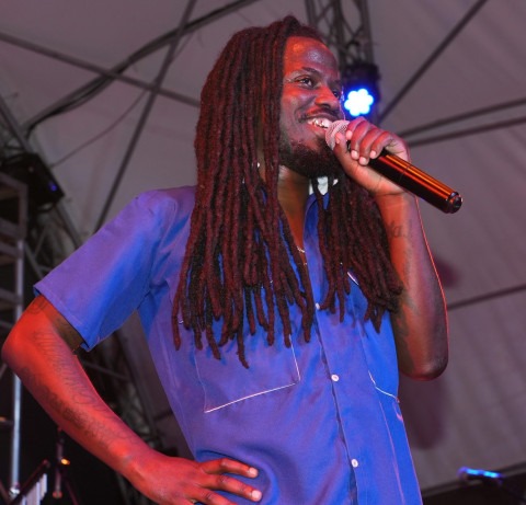 Rapper Prodígo exprime sentimentos com "Palavras" cantadas