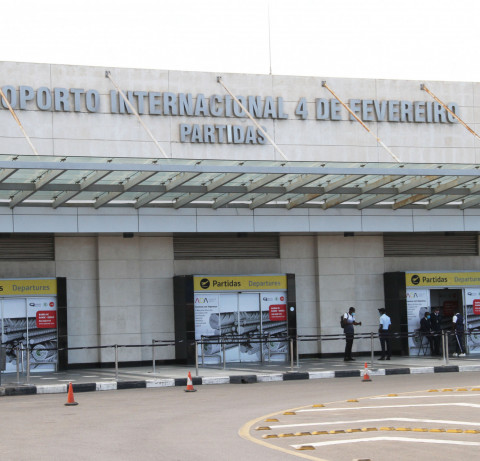 Aeroporto Internacional 4 de Fevereiro, em Luanda