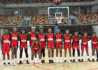 Equipa sénior feminina de basquetebol do 1º de Agosto - António Escrivão