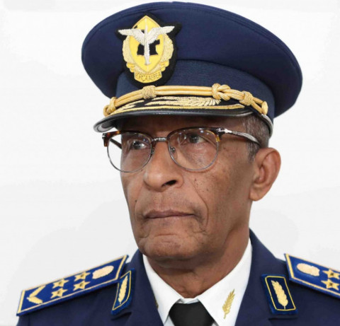 Chefe do EMG das FAA, General de avia&ccedil;&atilde;o, Altino dos Santos