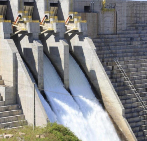 Descarregador da barragem do La&uacute;ca