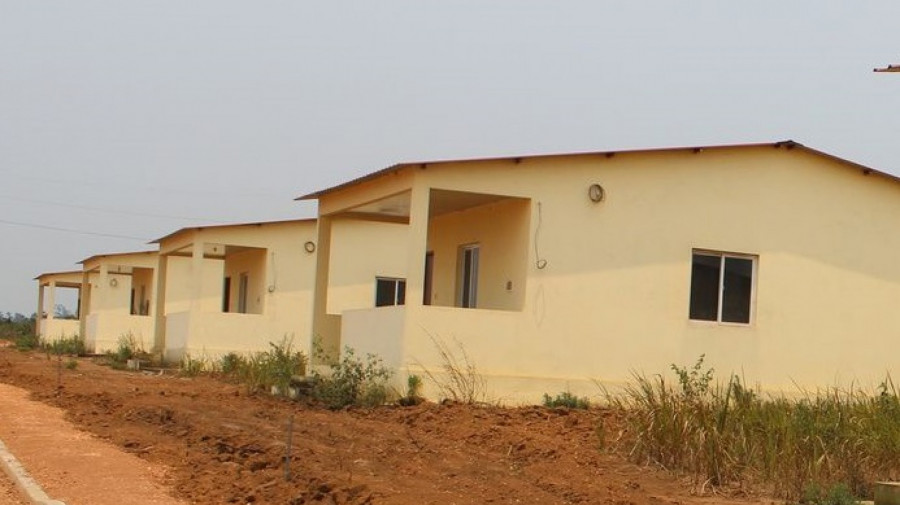 Casas sociais para o realojamento de pessoas provenientes de zonas de risco