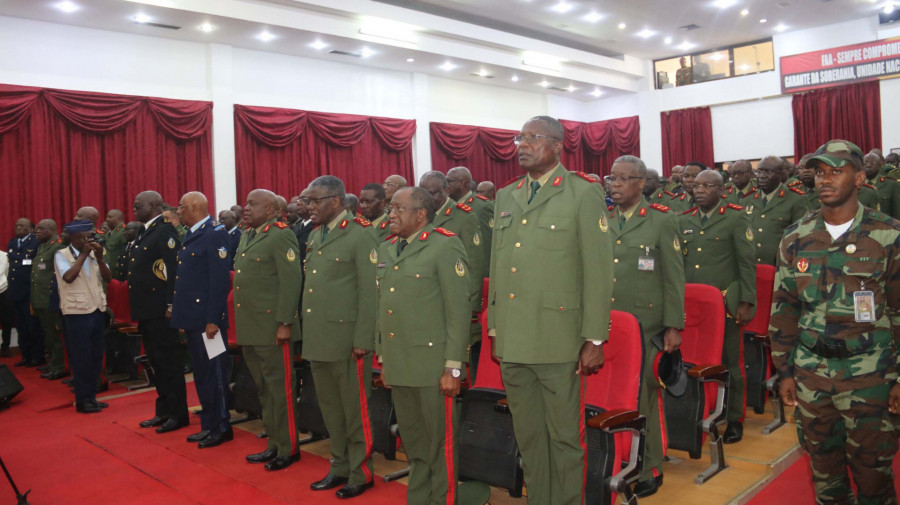 Chefias militares das FAA