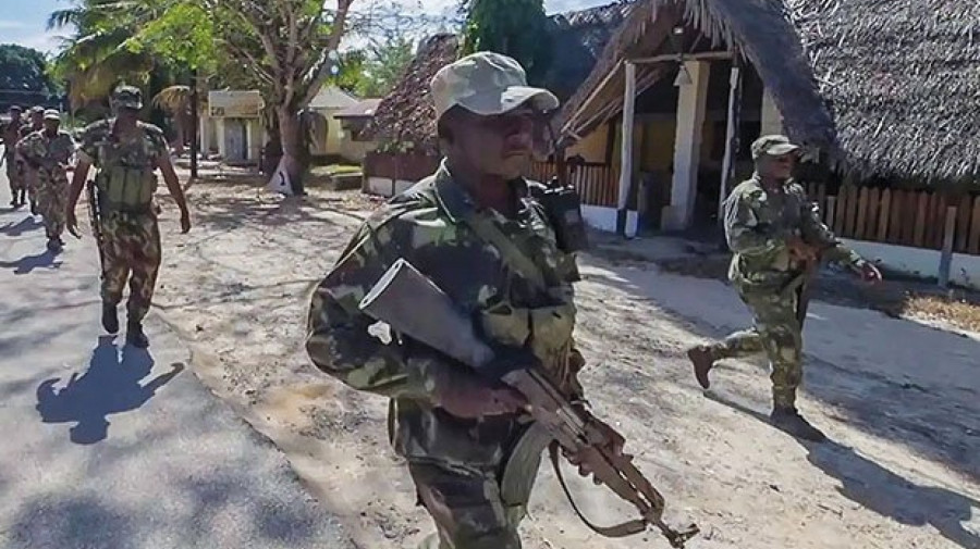 Tropas do ex&eacute;rcito mo&ccedil;ambicano 