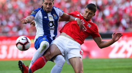 Benfica perde com FC Porto - DR