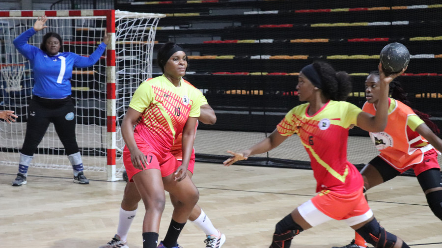 Jogadoras da selec&ccedil;&atilde;o nacional de andebol