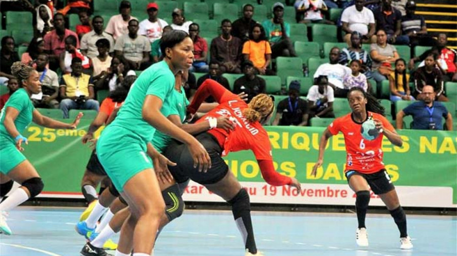 Jogadoras da selec&ccedil;&atilde;o nacional de andebol