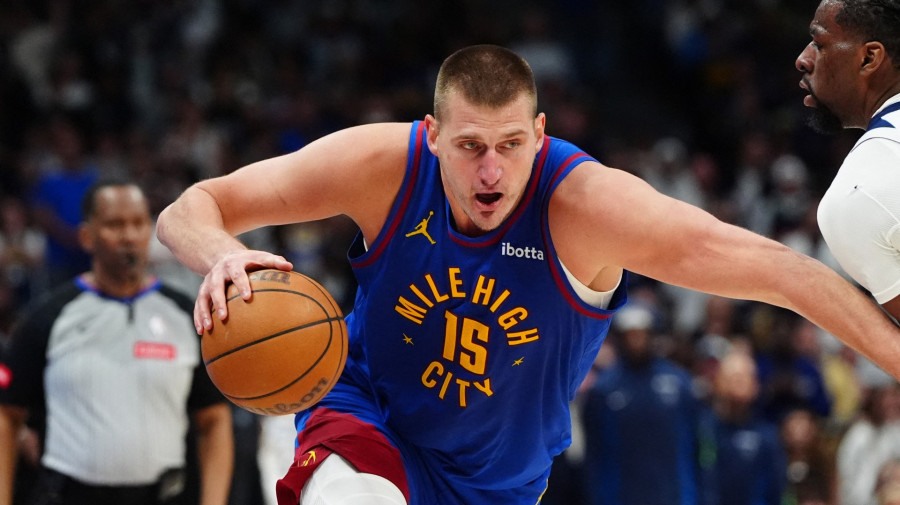 Jogador s&eacute;rvio Nikola Jokic