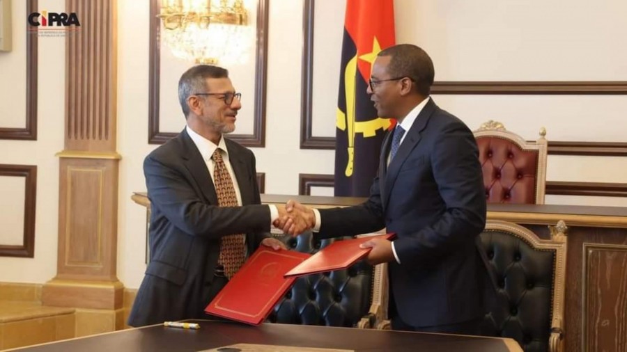 Assinados acordos de coopera&ccedil;&atilde;o entre Angola e Om&atilde; 