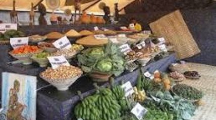 Feira de produtos agrícolas - DR