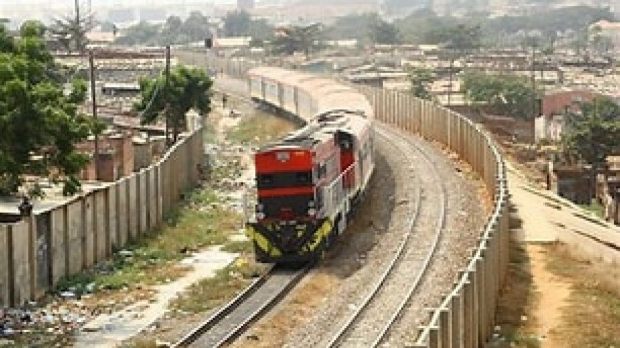 Linha do caminho de ferro de Luanda