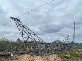 Torre de transporte de energia el&eacute;ctrica vandalizada - DR