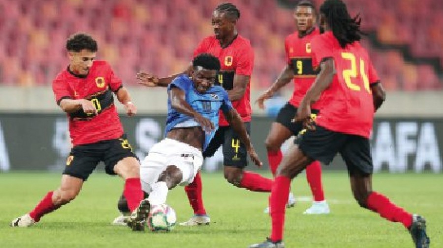 Angola empata com a Namíbia