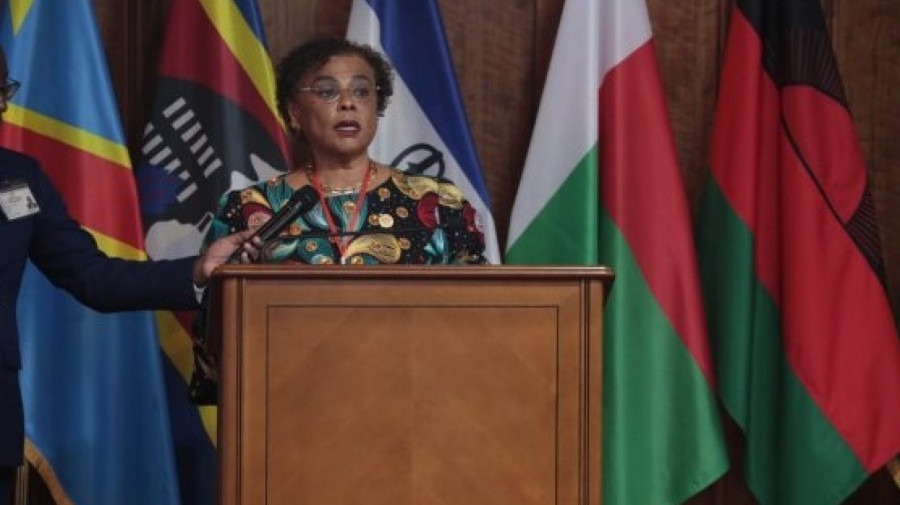 Presidente da AN defende paz e estabilidade na SADC 