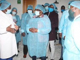 M&eacute;dicos angolanos  - DR