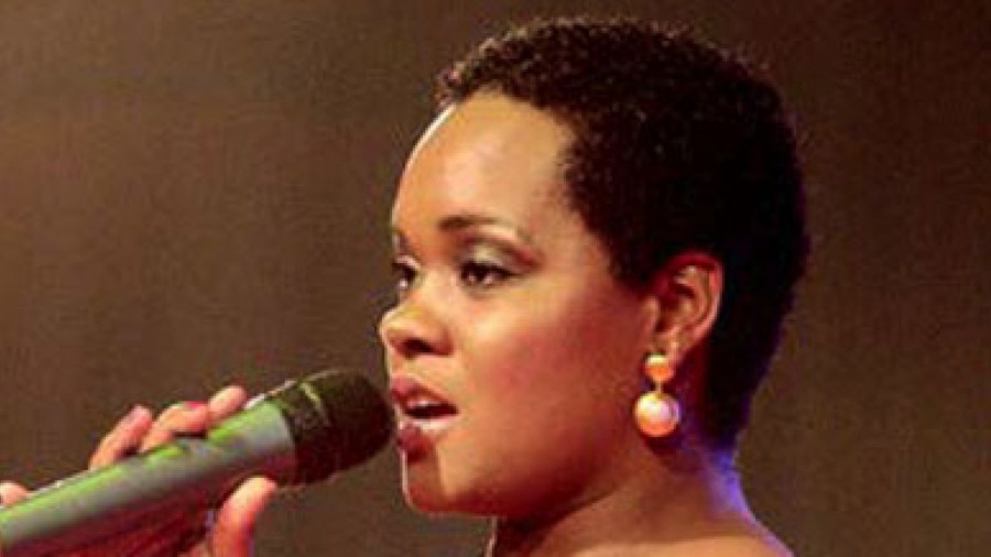 Cantora Margareth do Rosário