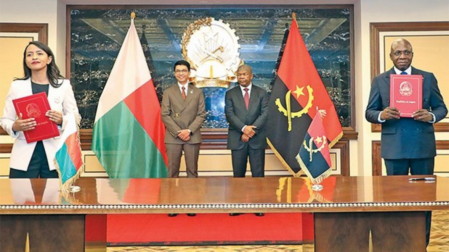 Assinatura de acordos entre Angola e Madagáscar