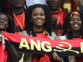 Jovens angolanas  - verangola.net