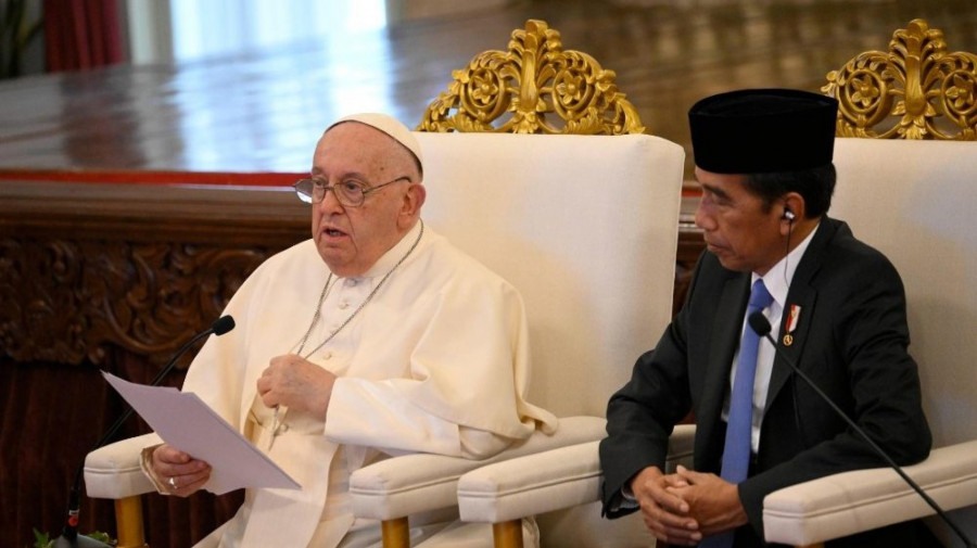 Papa pede reforço do diálogo inter-religioso para combater extremismo
