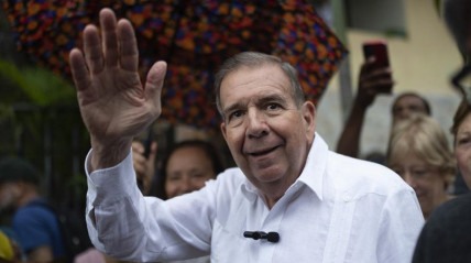 Opositor venezuelano deixa Venezuela para exílio em Espanha - RD
