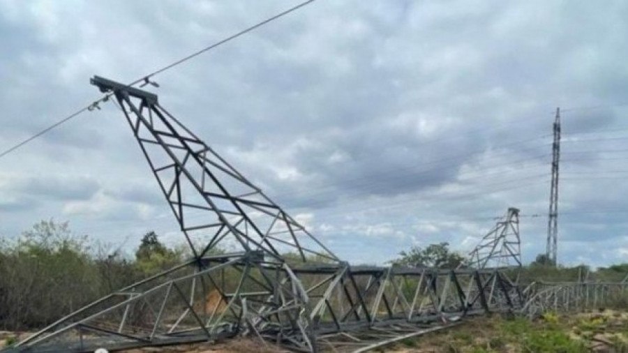 Poste de transporte de energia 