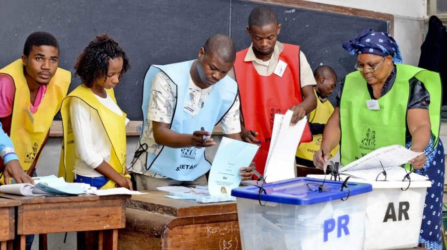 Iniciou a contagem dos votos das eleições em Moçambique