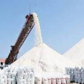 Produ&ccedil;&atilde;o de sal, uma das principais mat&eacute;rias primas para produzir soda c&aacute;ustica (arquivo)
