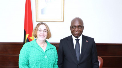 Ministro Téte António e a subsecretária de Estados dos EUA, Molly Phee - MIREX