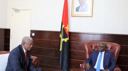 Ministro Téte António recebeu embaixador da Mauritânia - MIREX