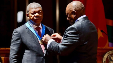João Lourenço condecorado na África do Sul - CIPRA