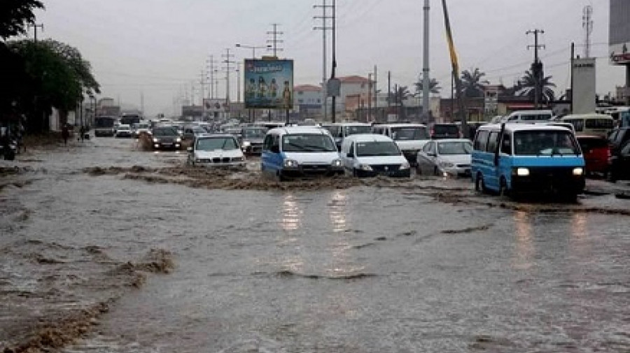 Chuva em Luanda