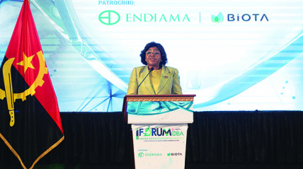 Vice-Presidente, Esperança da costa, discursa no Fórum da Ordem dos Biólogos - Edições Novembro