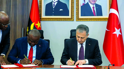 Assinatura de acordo entre Angola e Turquia - DR