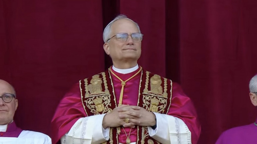 Cardeal norte-americano Robert Prevost eleito é o novo Papa