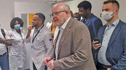 Ministro checo da saúde está em Angola - DR