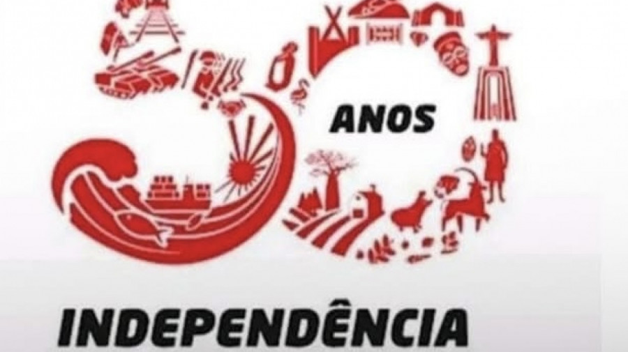 Presidente João Lourenço condecora 697 personalidades