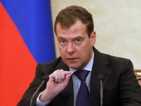 Ex-presidente russo Medvedev alerta Trump para risco de 3.ª Guerra Mundial - DR