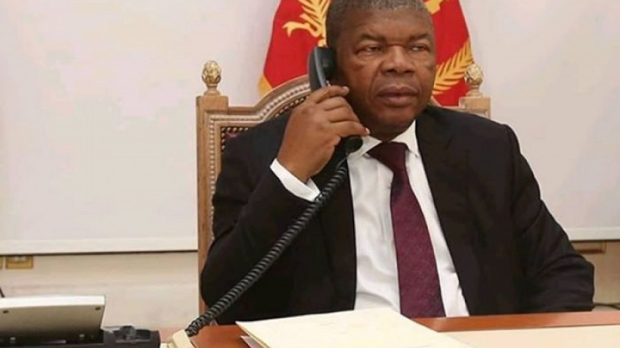 João Lourenço conversa com homólogos das Comores e do Burundi