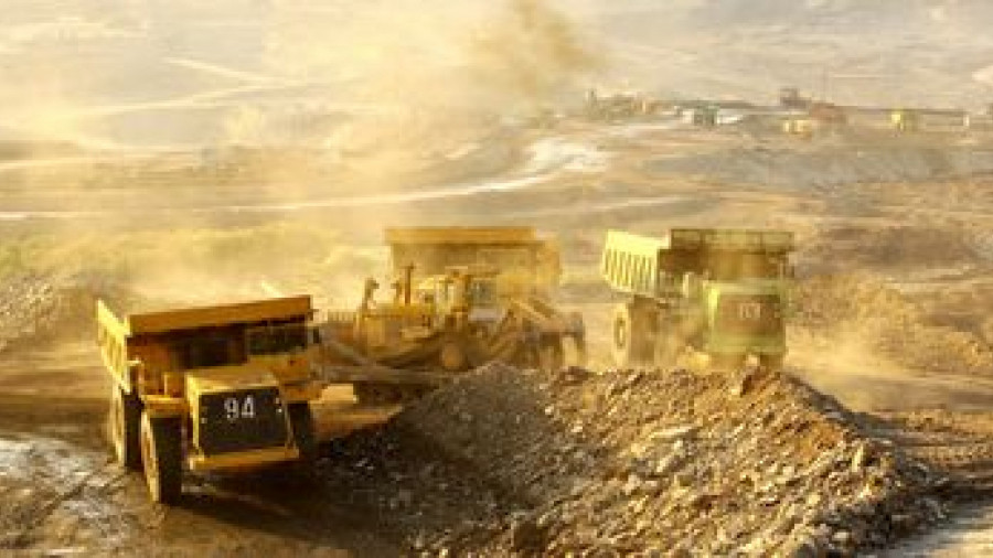 Mineradora sul-africana recebe 35 milhões para exploração de ouro