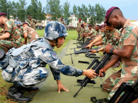 China e Africa do Sul interessados em aprofundar cooperação militar  - DR