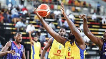 Equipa de basquetebol do Petro de Luanda - DR