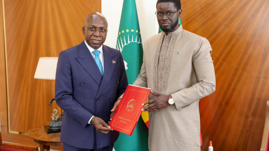 Mensagem do Presidente João Lourenço entregue ao seu homólogo do Senegal, Bassirou Diomaye Faye