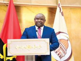 Ministro do Interior, Manuel Homem - Edições Novembro