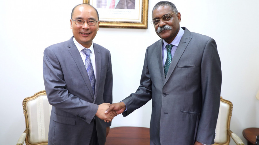 Cooperação entre Angola e China