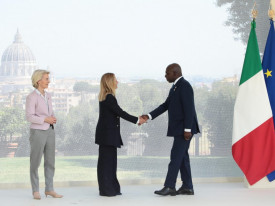Ministro das Relações Exteriores, Téte António, cumprimenta Primeira-Ministra italiana, Giorgia Meloni - Edições Novembro