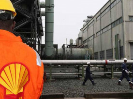 Rei do sul da Nigéria processa Shell por poluição causada pelo petróleo - DR