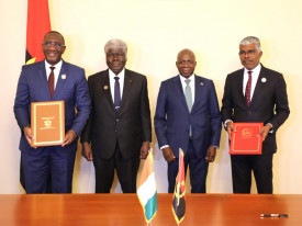 Angola e a Cote D'Ivoire assinam acordo no domínio dos serviços aéreos - MIREX