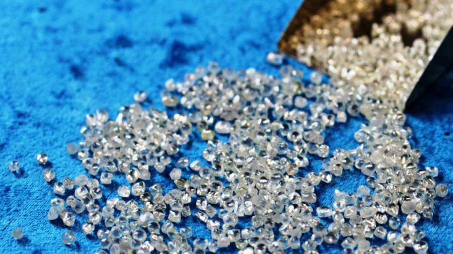 Produtores de diamantes poderão afectar 1% das receitas para promover diamantes naturais